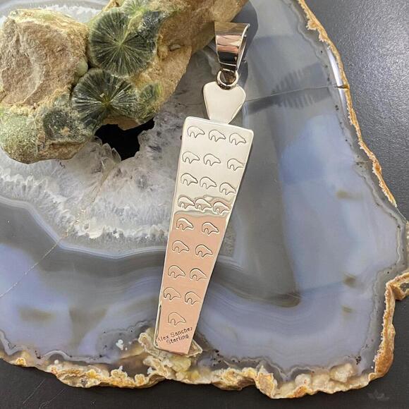 Alex Sanchez Sterling Silver Turquoise Petroglyph Long Unisex Pendant - Picture 8 of 10